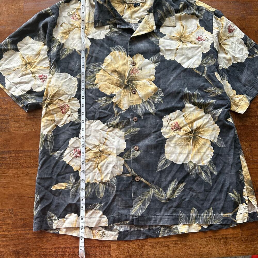 Tommy Bahama men's 100% silk Hawaiian shirt size XL - Picture 5 of 7